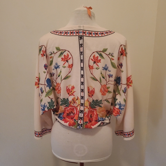 Retro 70's Style Floral Top Size - Small - Picture 2 of 4